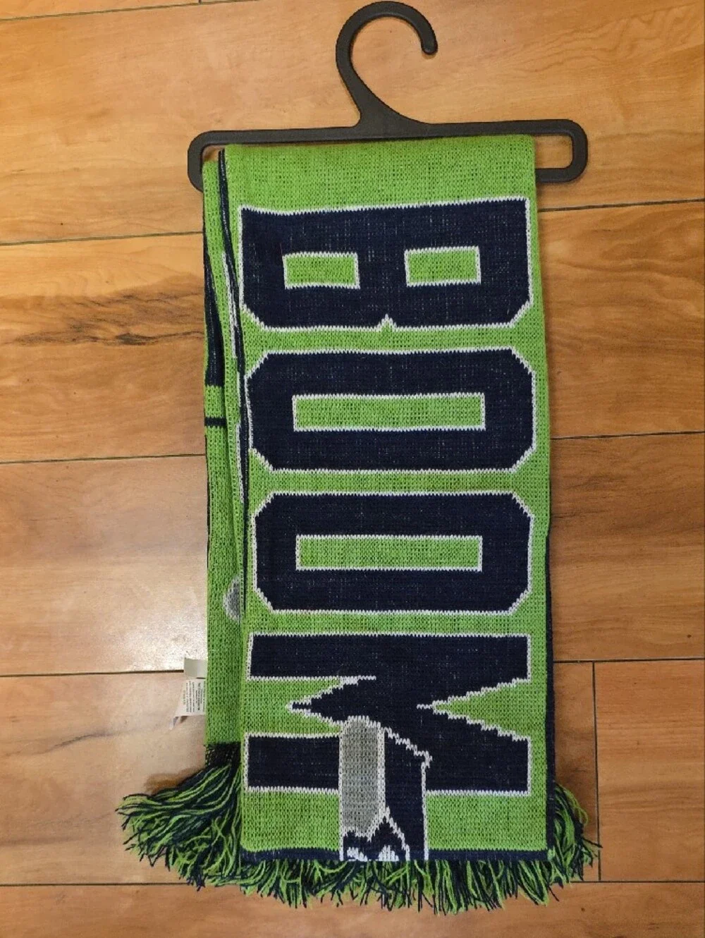 NWT Seattle Seahawks 12th Man Knit Scarf Forever Collectibles